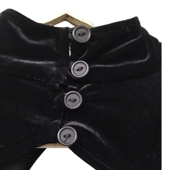 Elegant Black Long Sleeve Dress - Picture 6 of 13